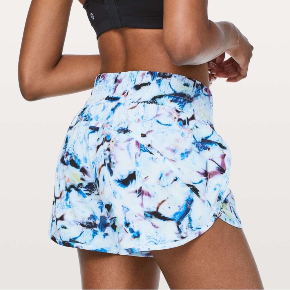 Lululemon Tracker Short V 4” Exposure Multi